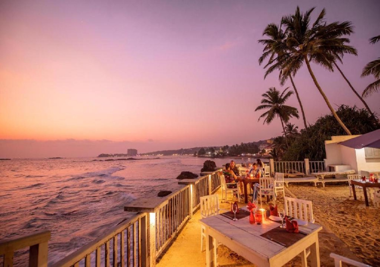 Seaside Sunset Candlelight Dining